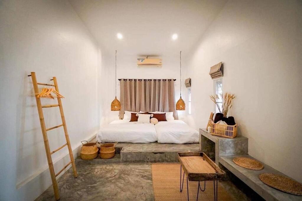 度假居 The White House - 2min To Old - Near Walking Street